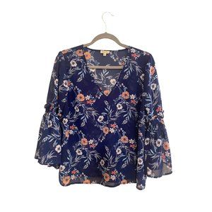 Lily White Blouse, V-Neck, lightweight, bell sleeves.